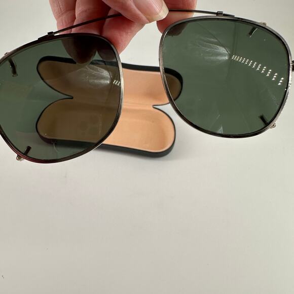 Retro Clip-On Aviator Sunglasses Vintage 90s Green Lens Metal Frame with Case - Picture 5 of 6